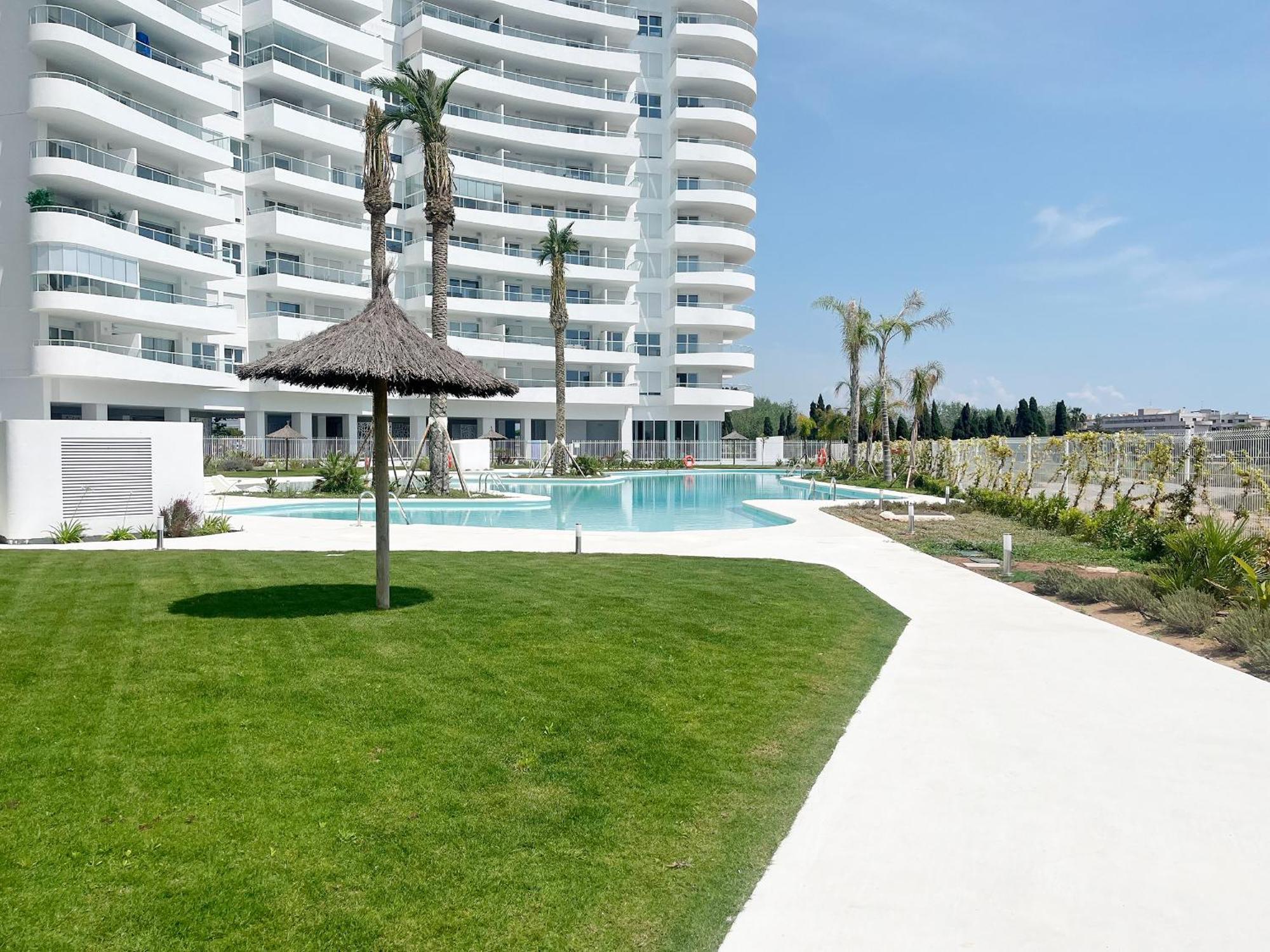 Global Properties, Apartamento Con Terraza Y Vistas A La Piscina En Gran Canet Canet d'En Berenguer Екстериор снимка